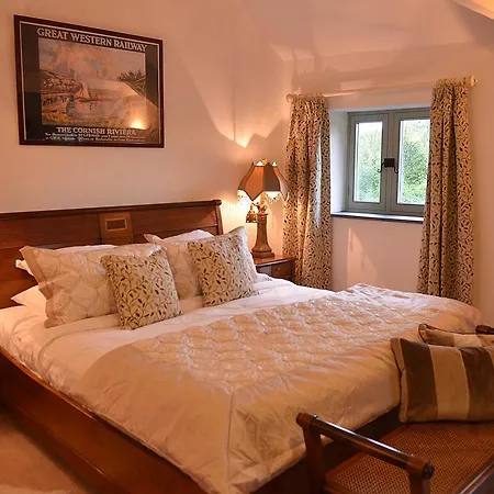 Lodge Trethella Farm *